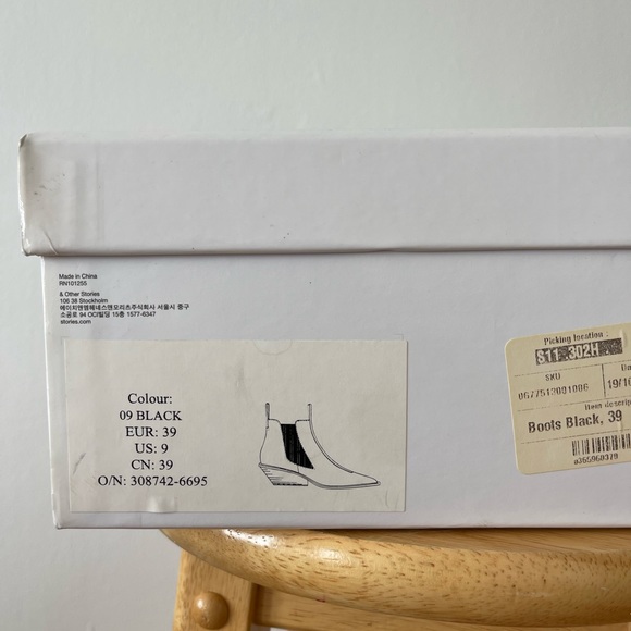 NEW & Other Stories leather cowboy western ankle chelsea heel boots shoes US9 - Picture 3 of 4